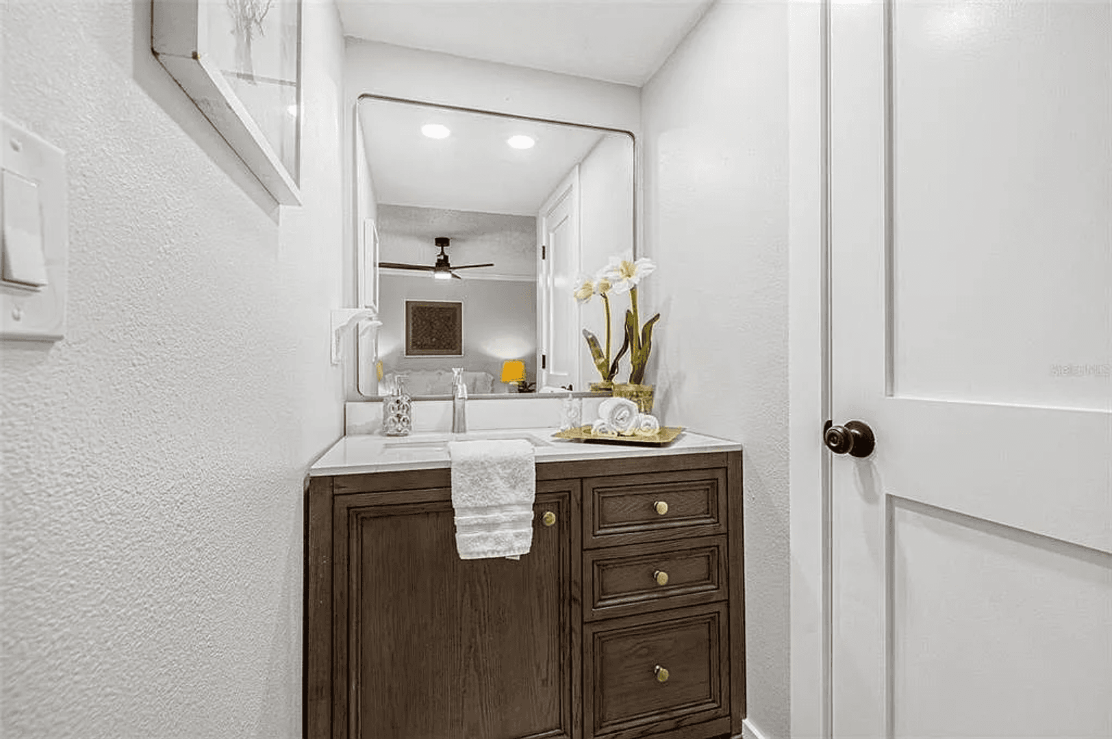 Largo House: 12641 98th St