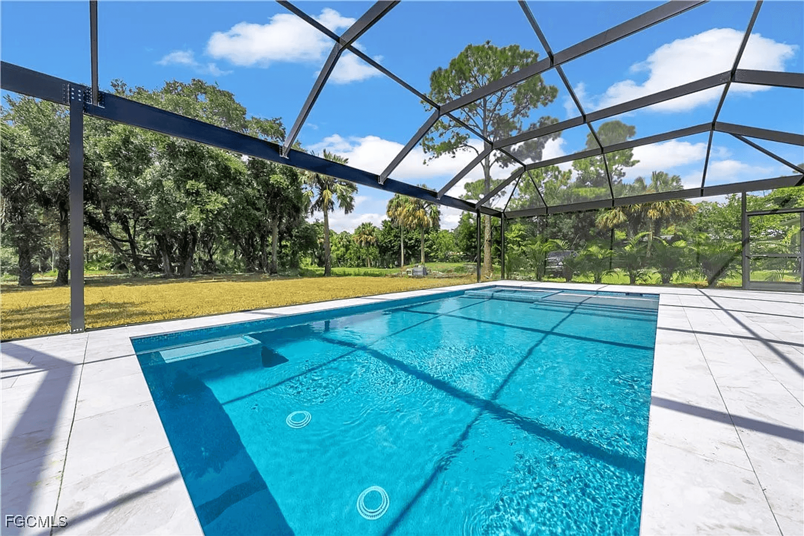 Naples House: 2719 2nd St NW