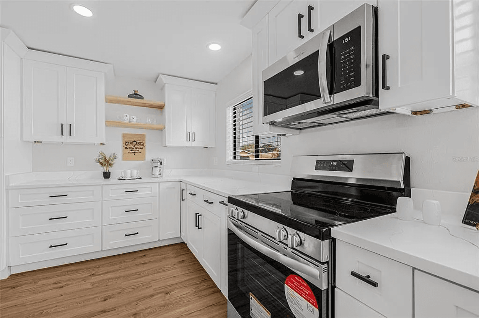 Largo House: 12641 98th St