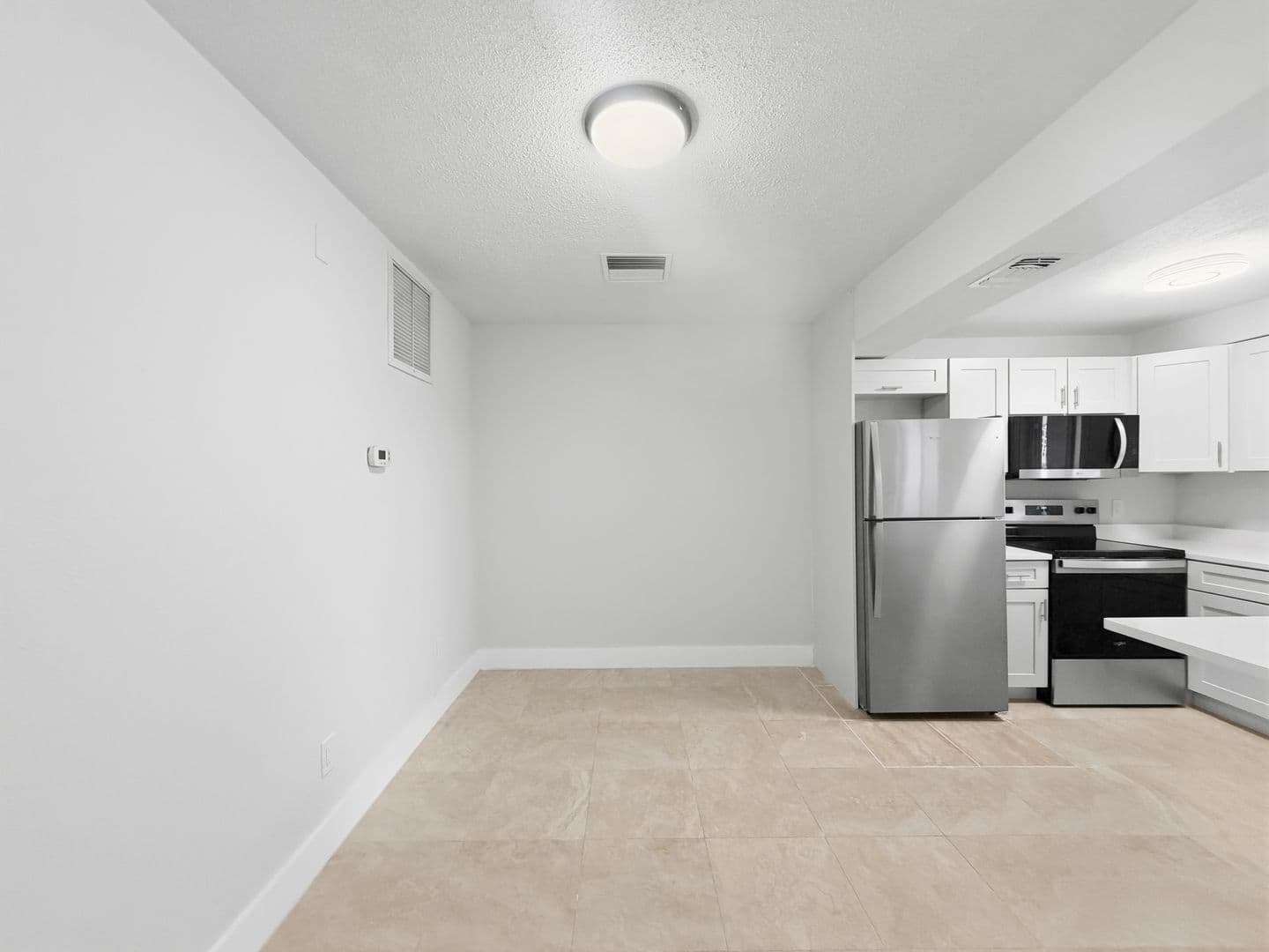 Treasure Island Apartment: 295 110th Ave