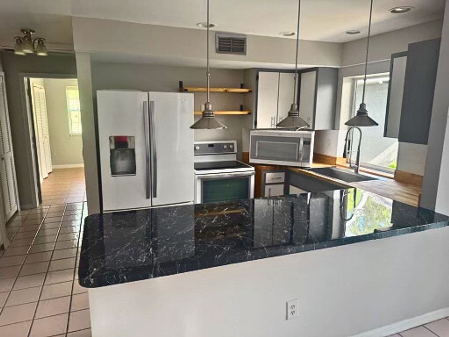 Fort Myers House: 13660 Abbey Dr #3