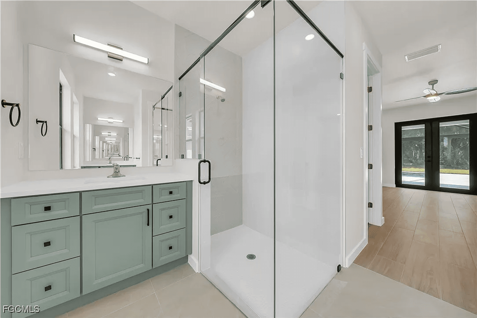 Naples House: 2719 2nd St NW