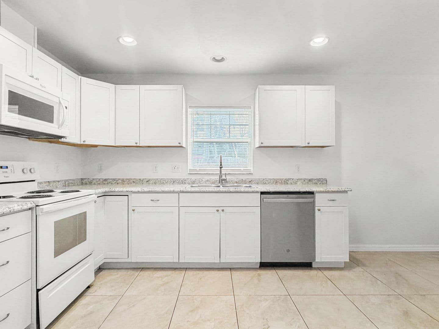 Saint Petersburg House: 1819 48th St S