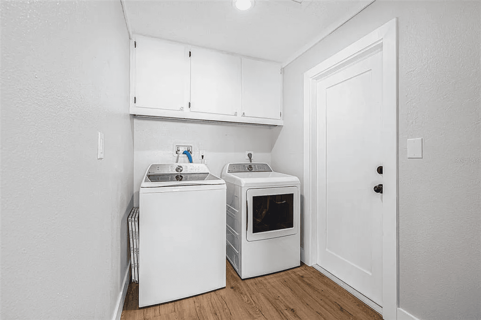 Largo House: 12641 98th St