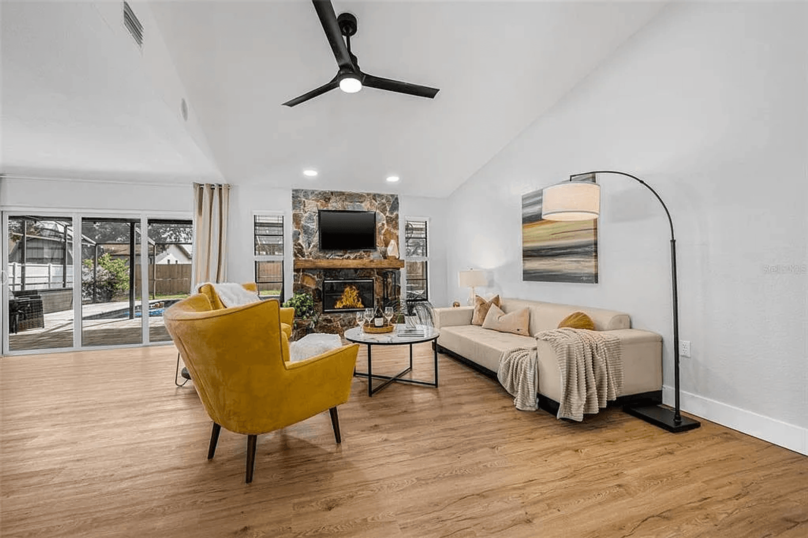Largo House: 12641 98th St