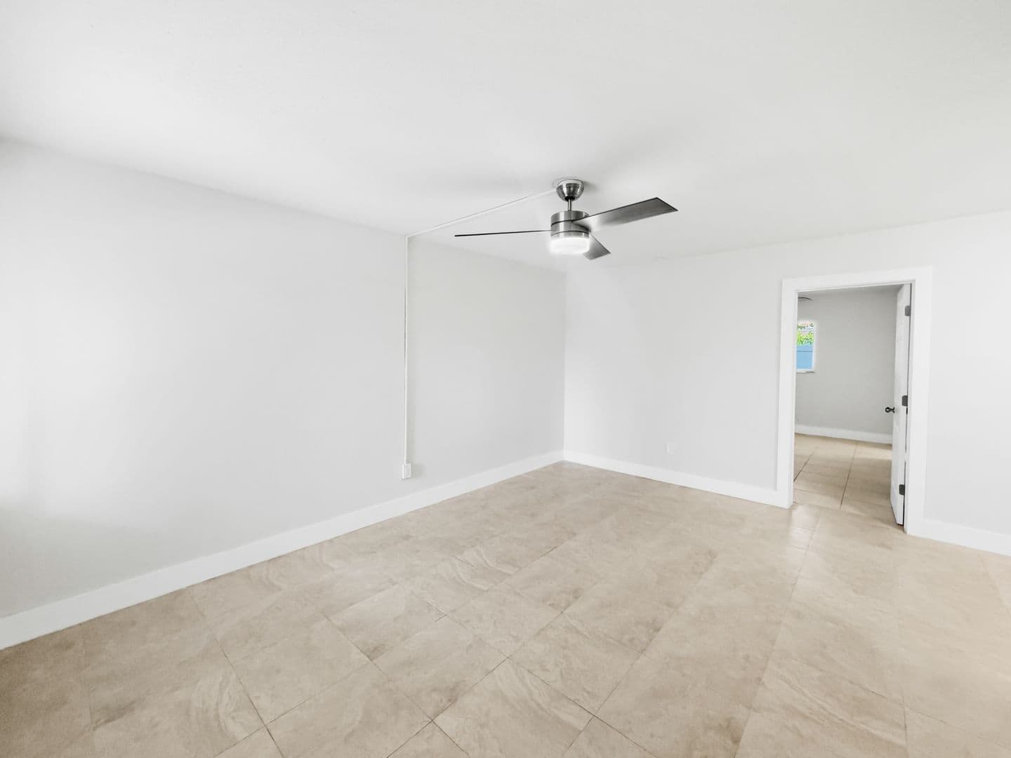 Treasure Island Apartment: 295 110th Ave