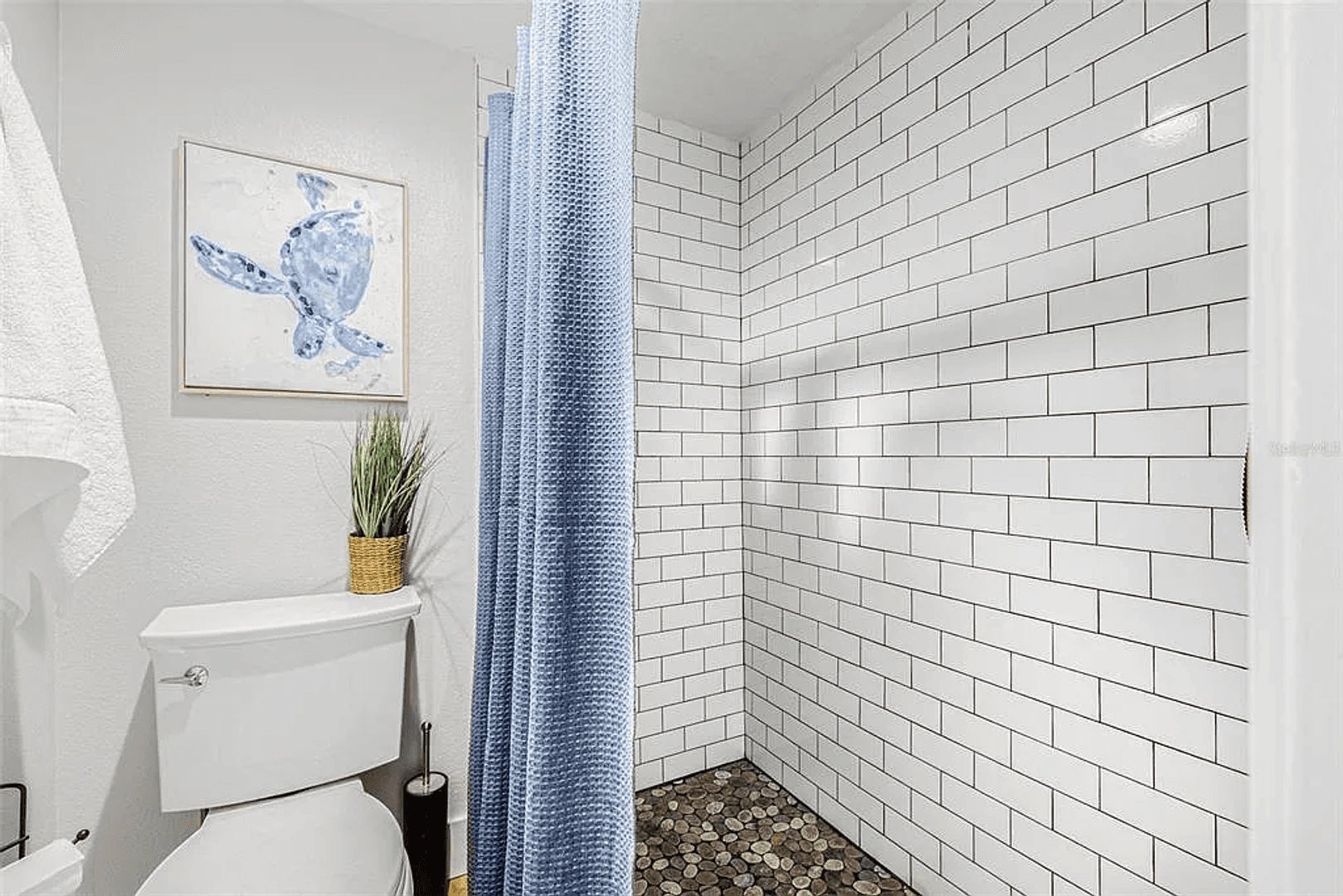 Largo House: 12641 98th St