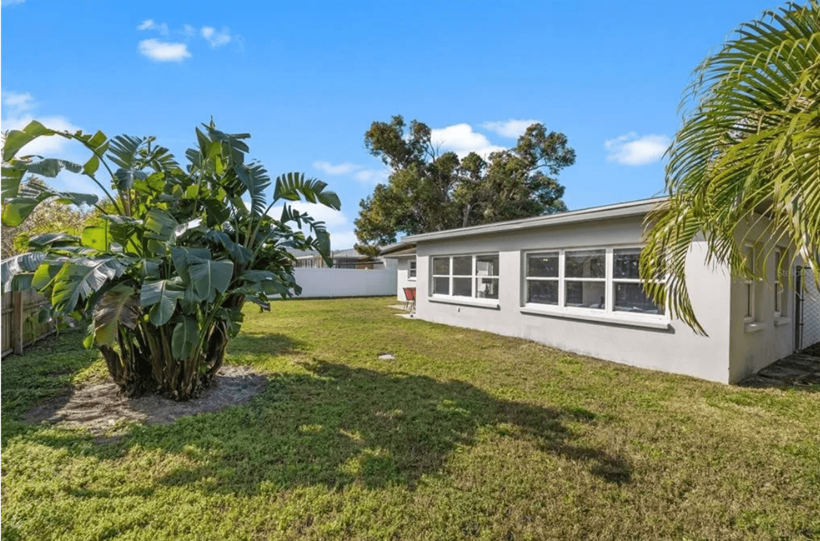 Largo House: 11145 Bella Loma Dr