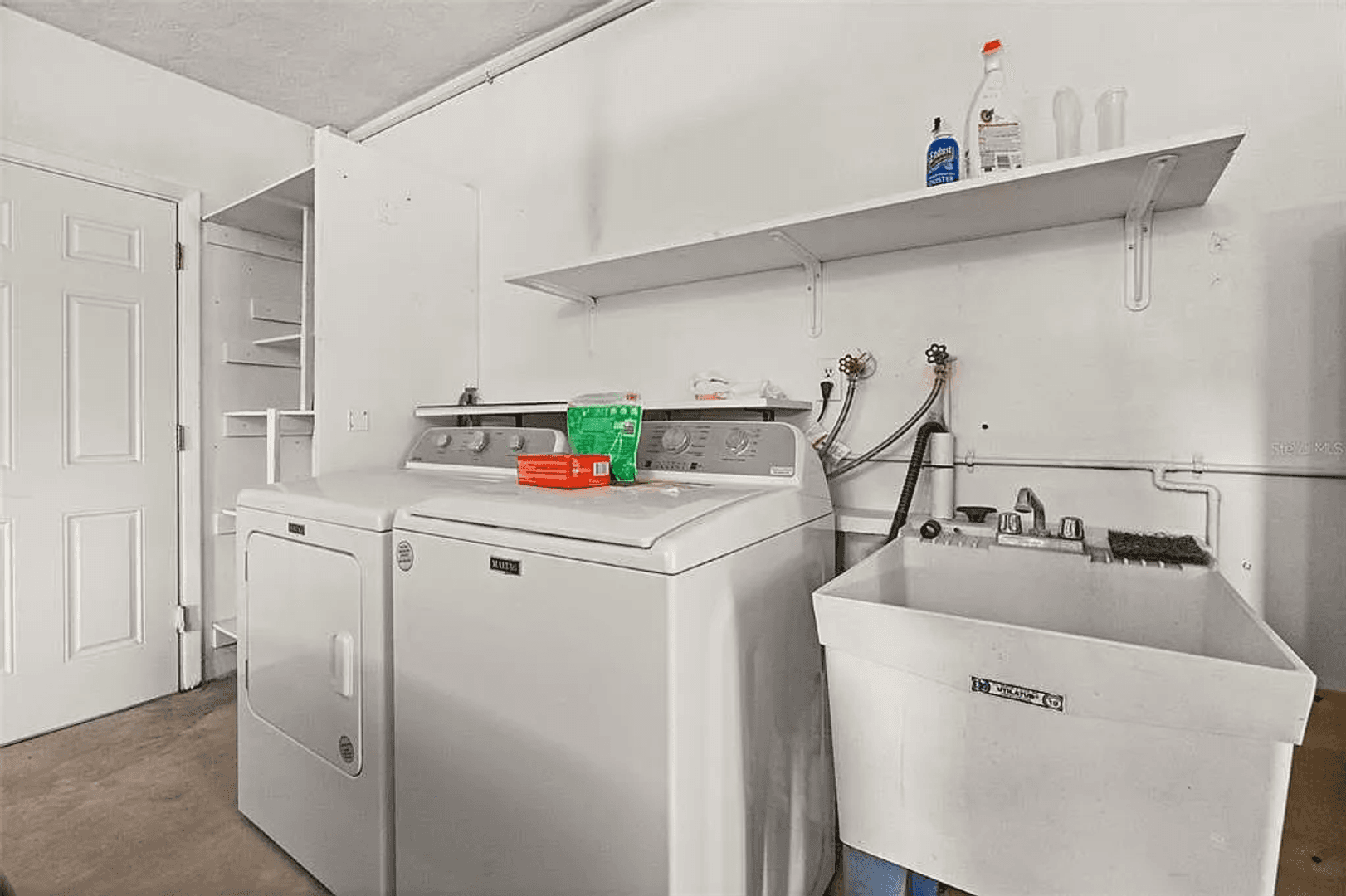 Treasure Island House: 710 116th Ave