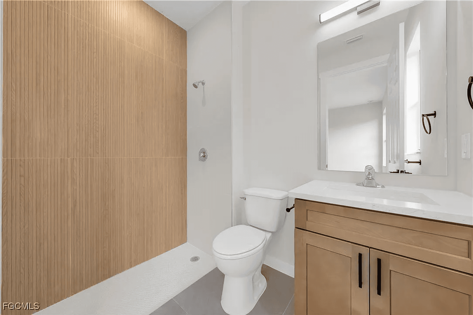 Naples House: 2719 2nd St NW