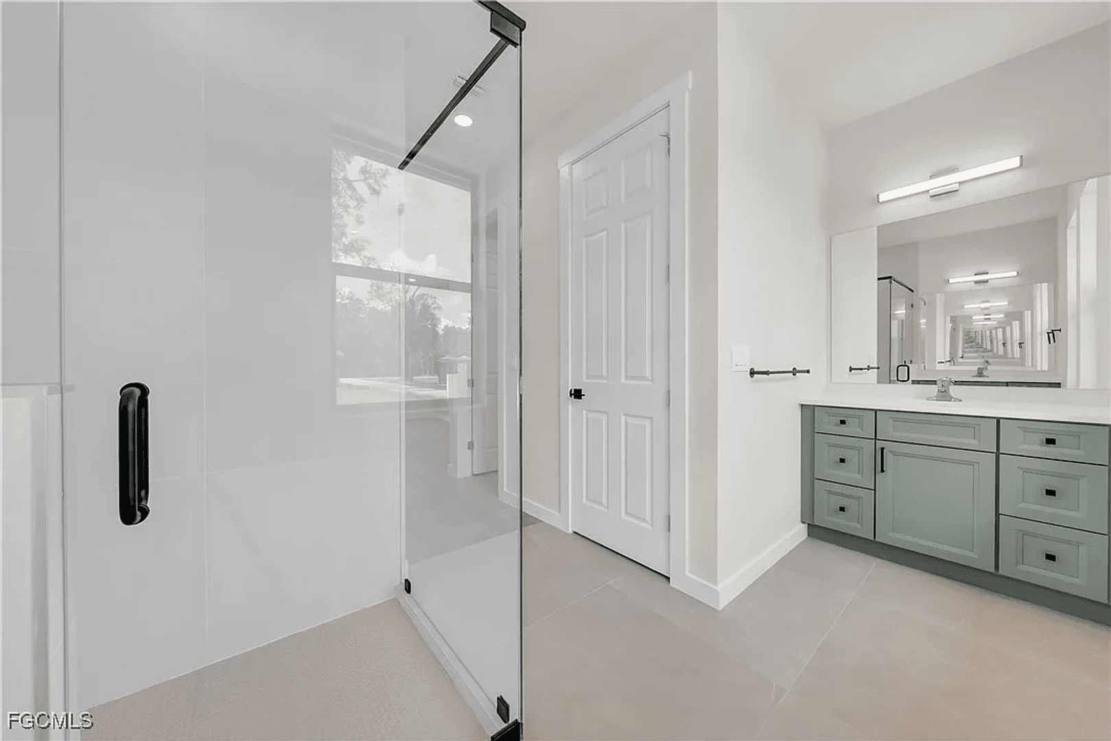 Naples House: 2719 2nd St NW