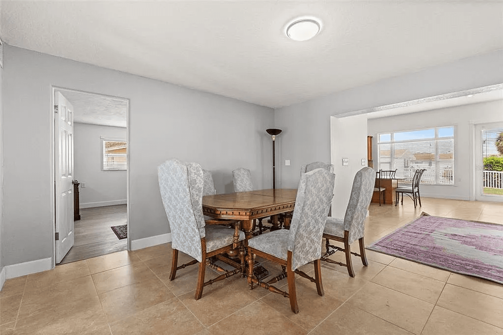 Treasure Island House: 710 116th Ave