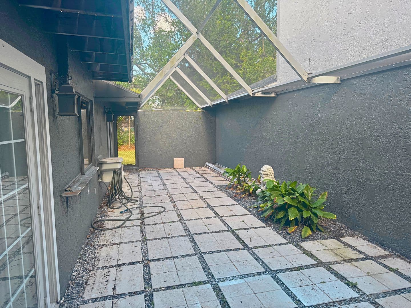 Fort Myers House: 13660 Abbey Dr #3