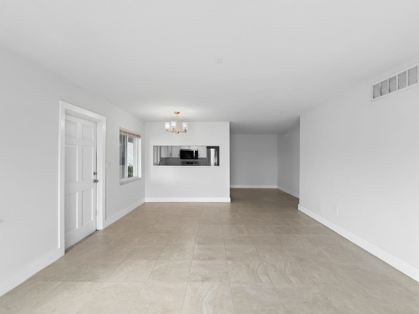 Treasure Island Apartment: 295 110th Ave