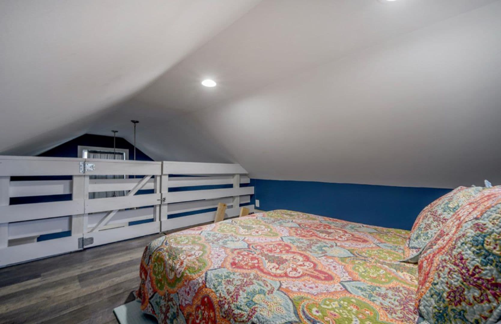 Tampa House: 7201 N Highland Ave Unit B