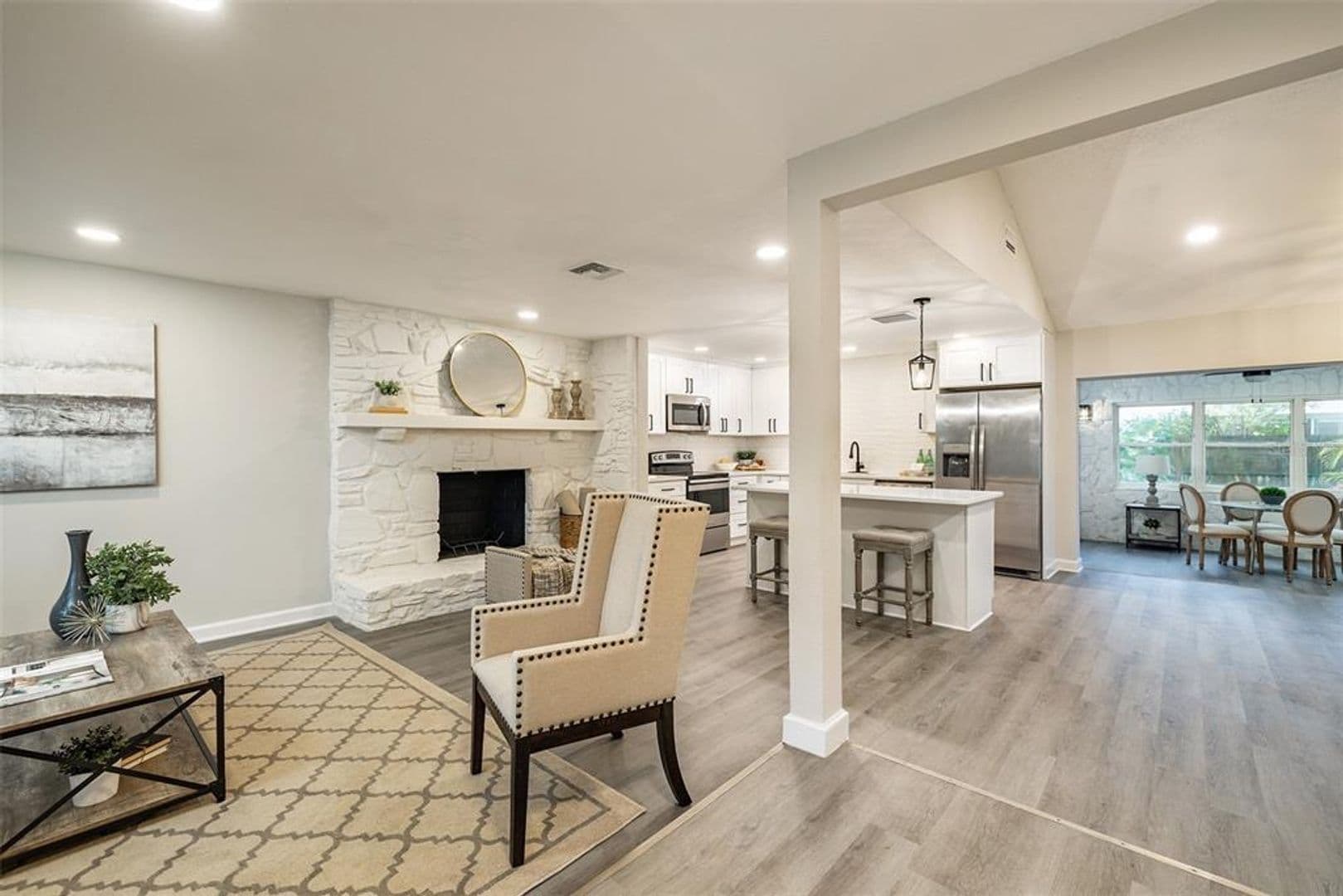 Largo House: 11145 Bella Loma Dr