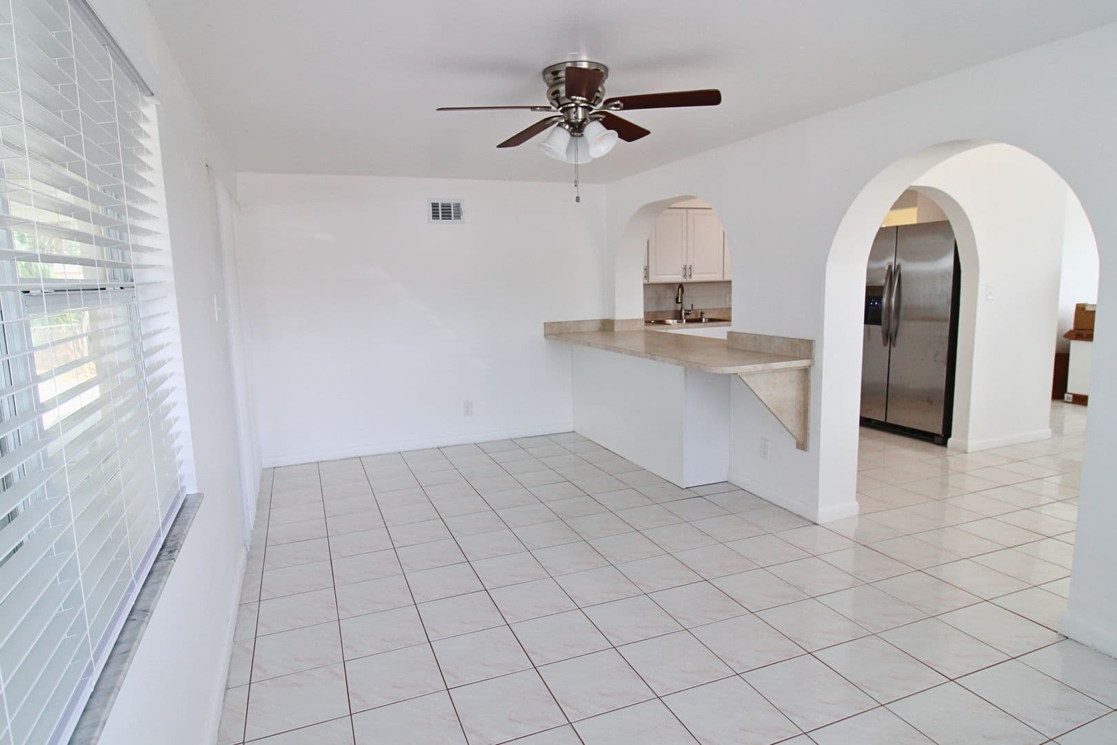Tampa House: 3403 W St Louis St