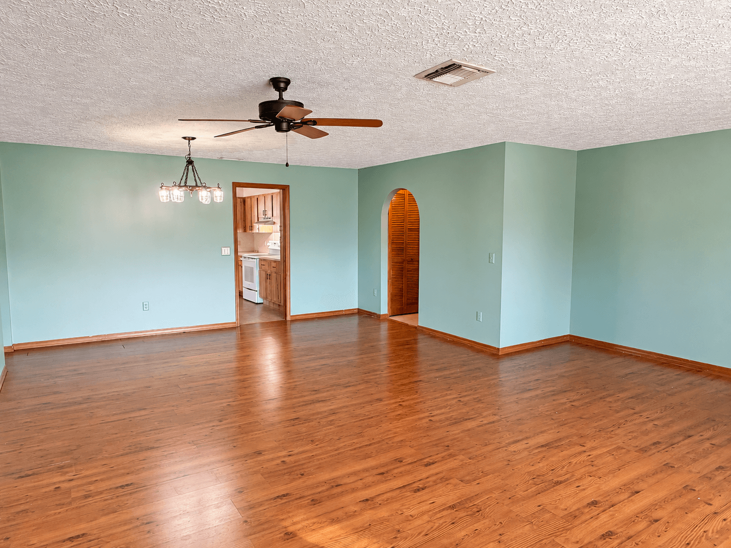 Ft Pierce House: 6012 Sunset Blvd