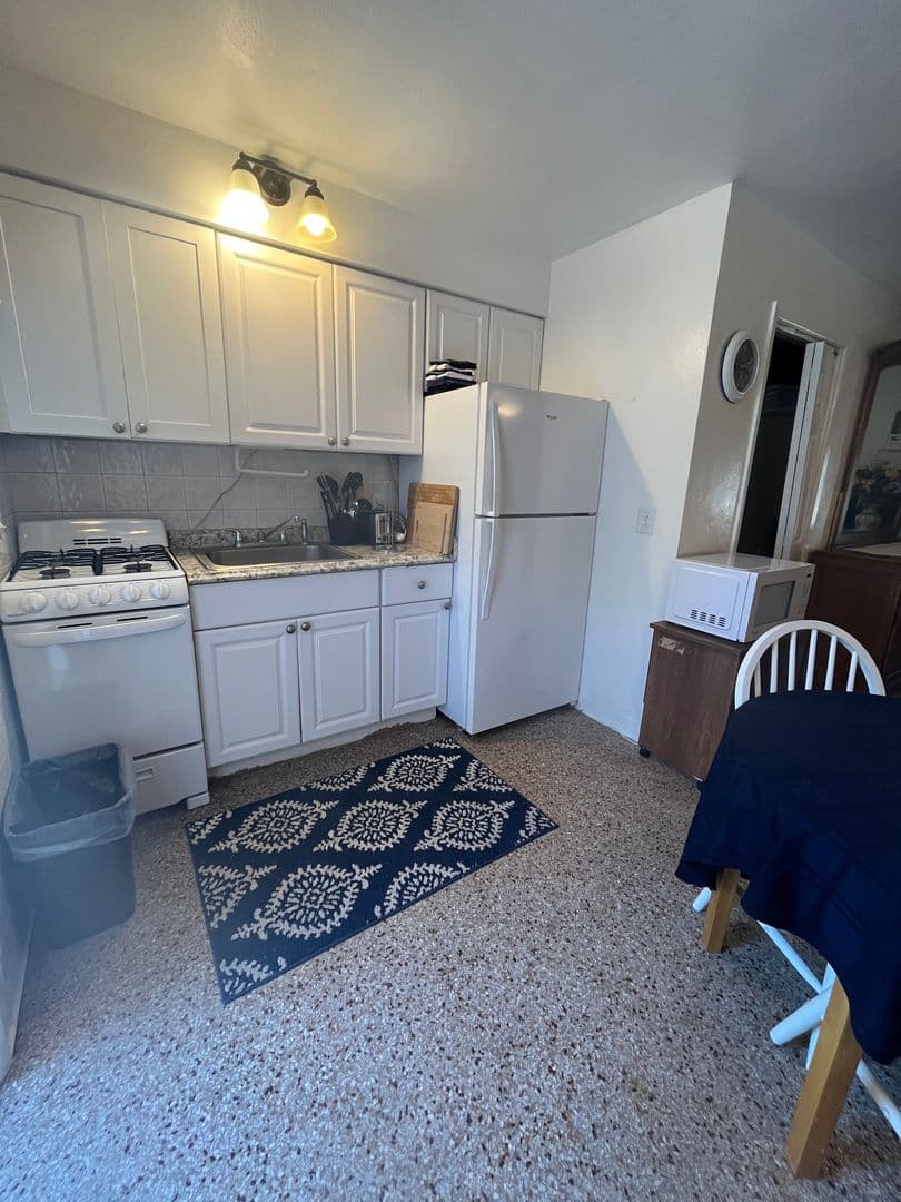 Jensen Beach Apartment: 2680 NE Indian River Drive