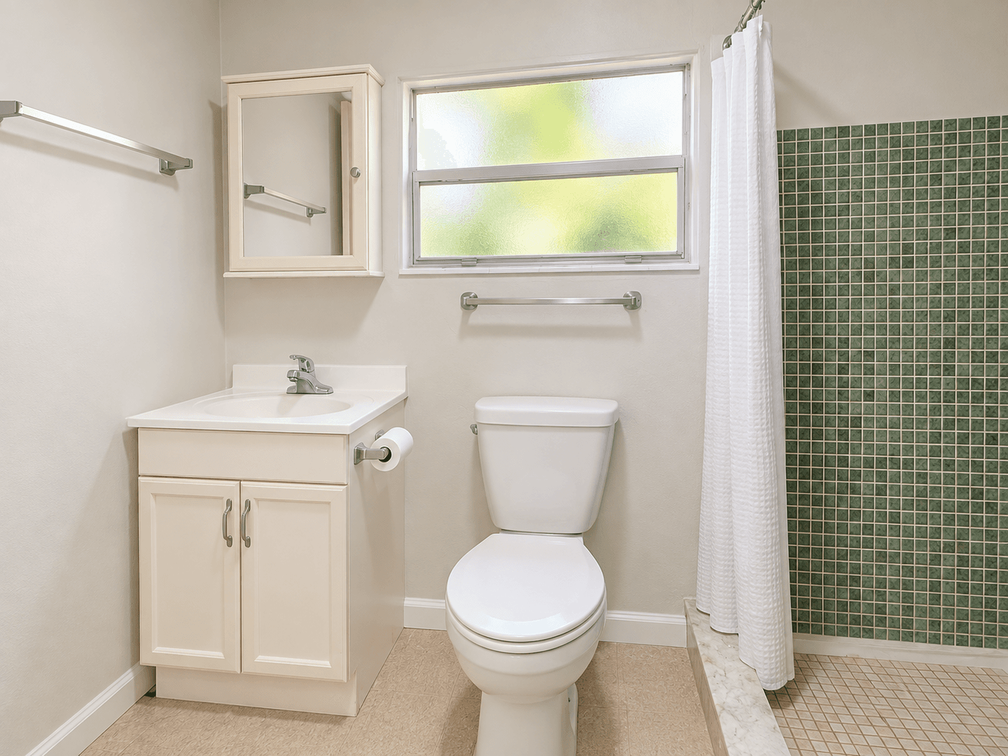 Jensen Beach Apartment: 4455 NE Palmetto Drive