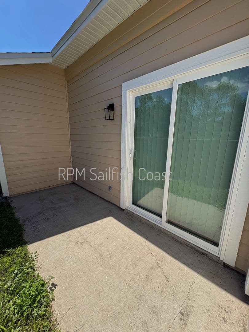 Altamonte Springs Townhome: 519 Carambola Avenue