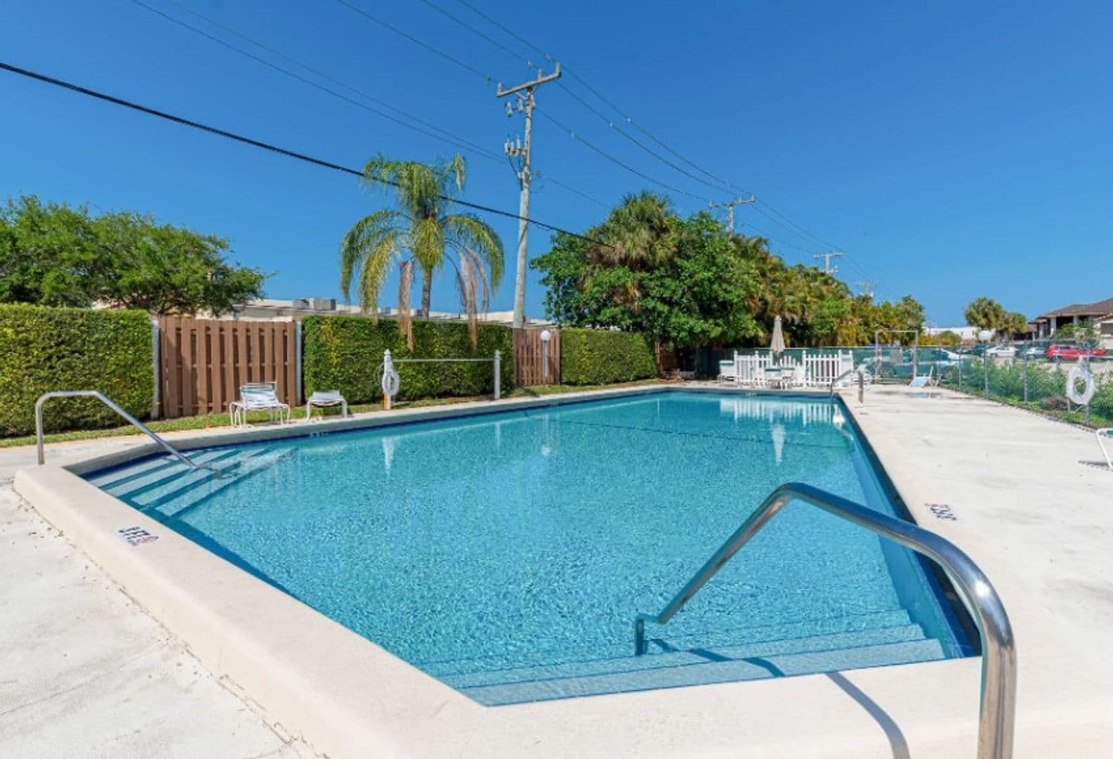 Stuart Condo: 950 S. Kanner Hwy