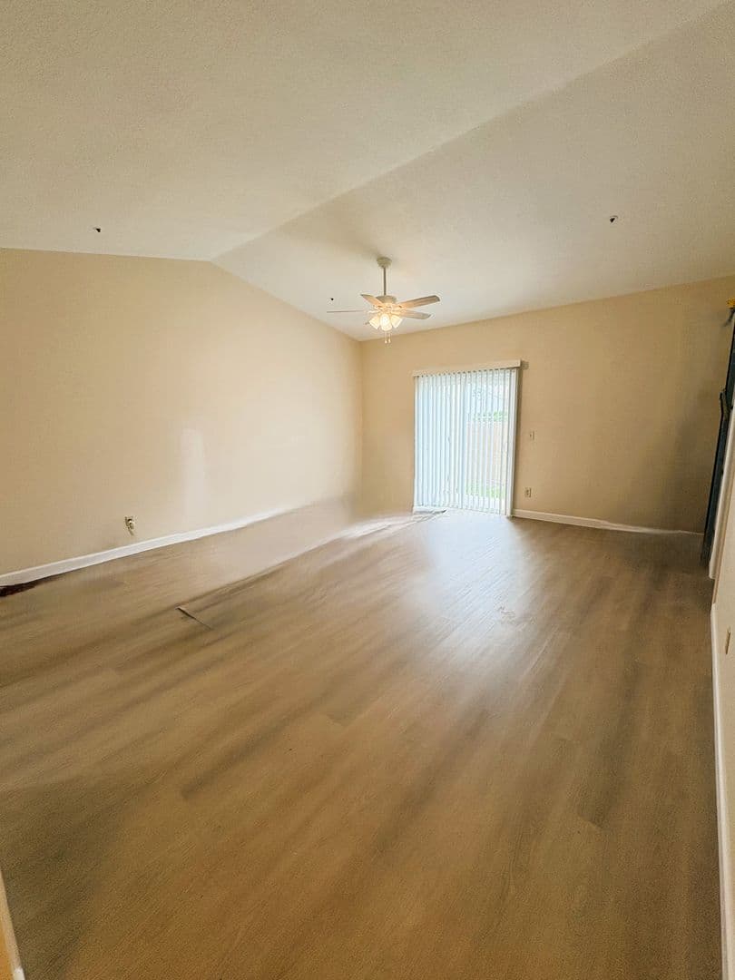Altamonte Springs Townhome: 519 Carambola Avenue