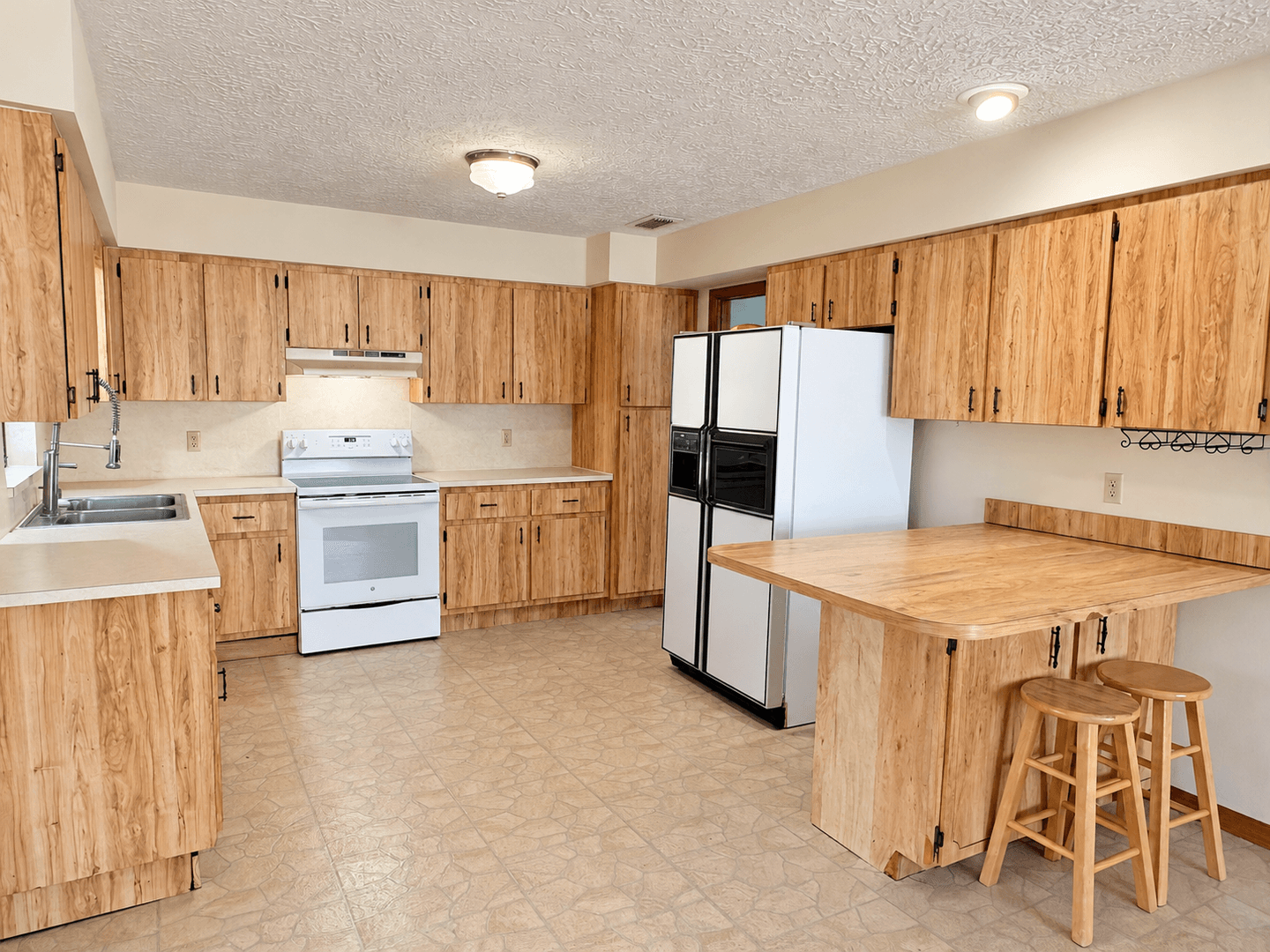 Ft Pierce House: 6012 Sunset Blvd