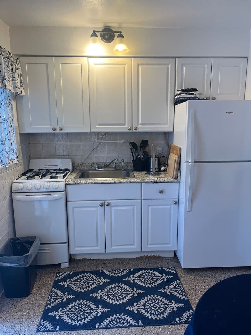 Jensen Beach Apartment: 2680 NE Indian River Drive