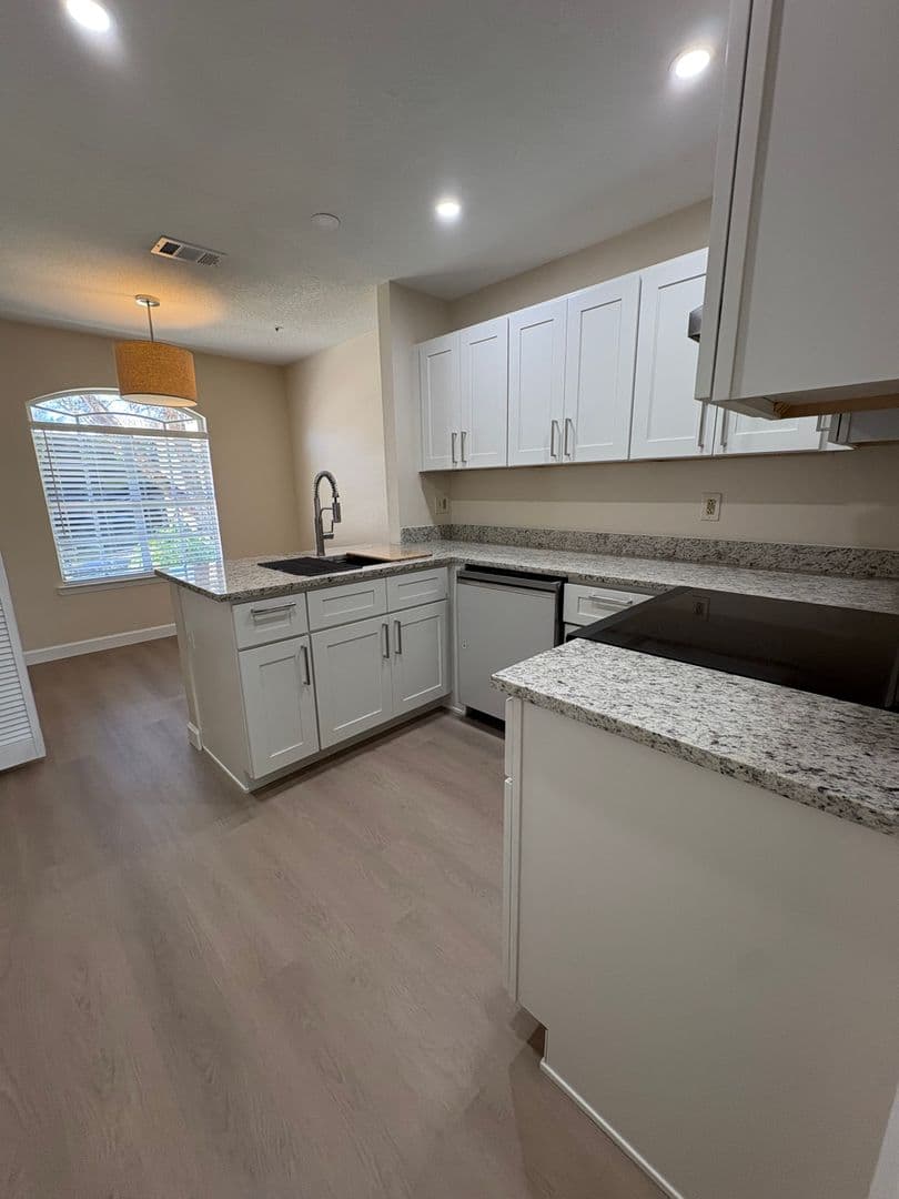 Altamonte Springs Townhome: 519 Carambola Avenue