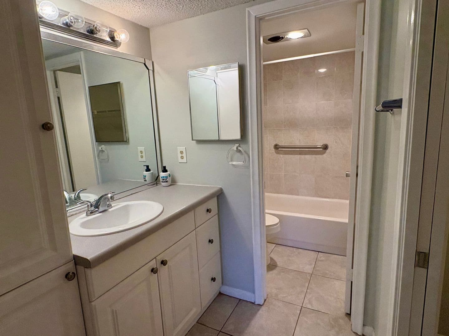 Stuart Condo: 950 S. Kanner Hwy