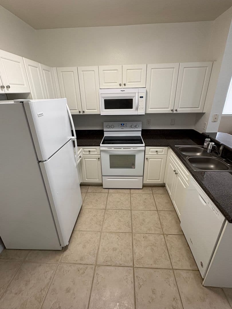 Stuart Townhome: 257 SE Kitching Circle