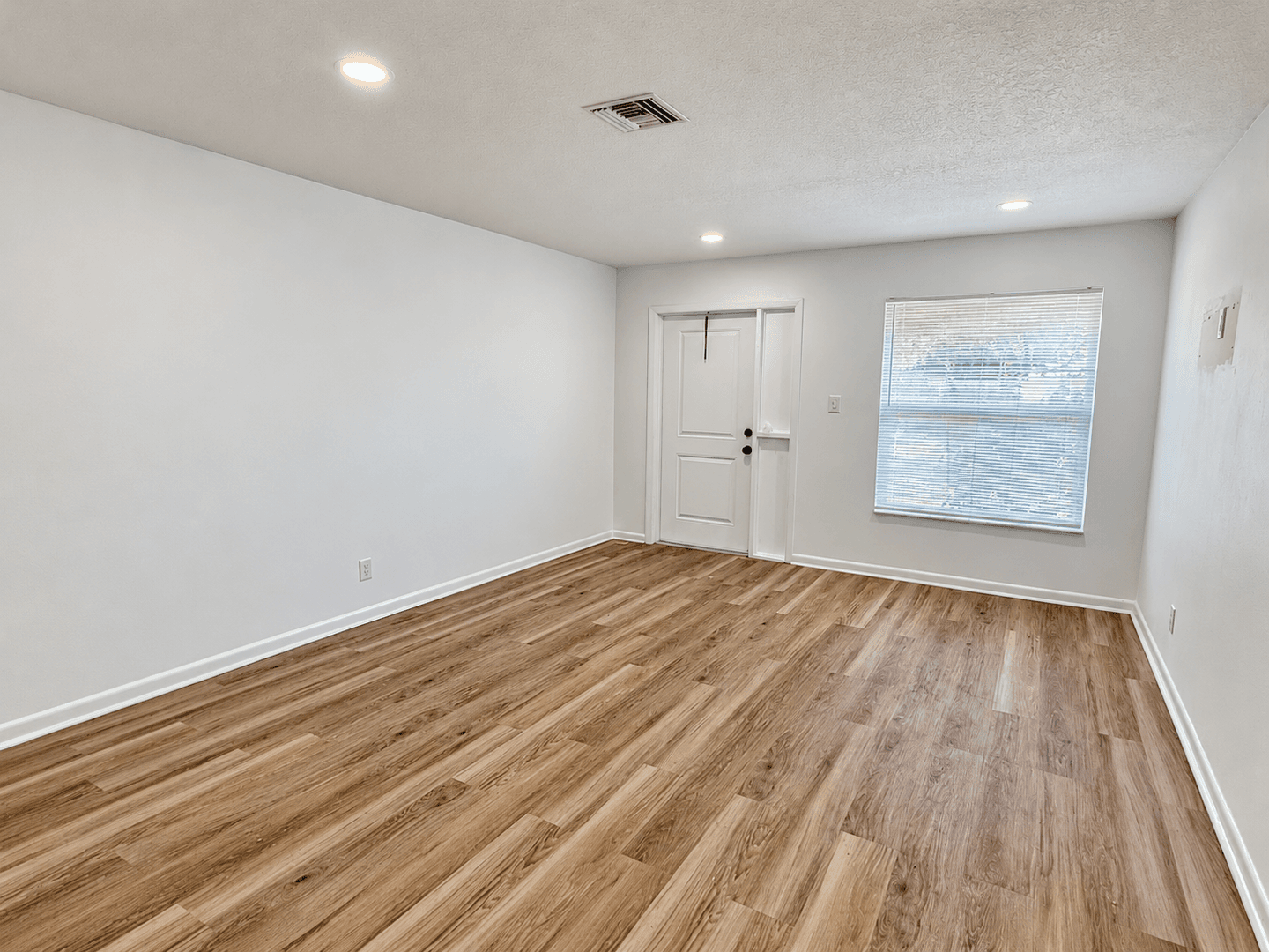 Palm City House: 1135 SW Spruce St