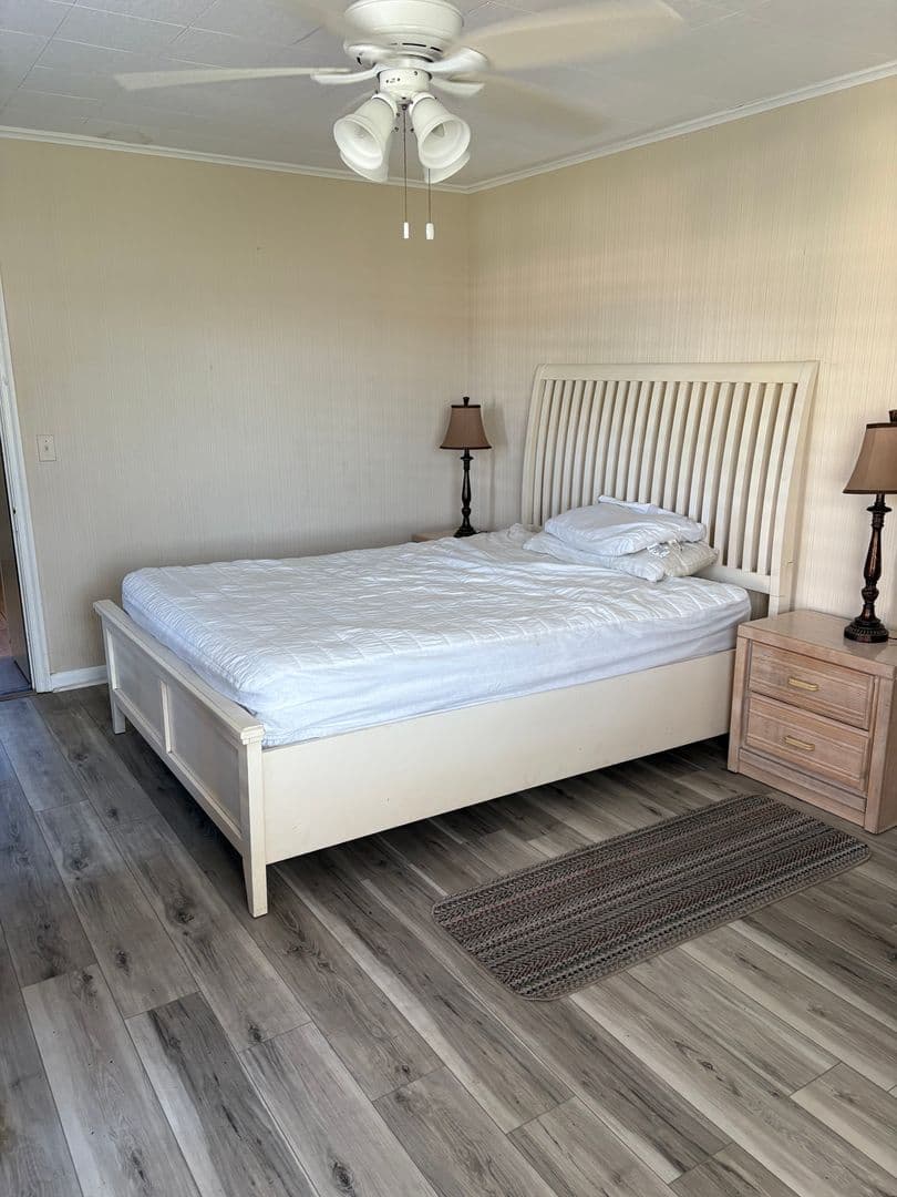 Jensen Beach Apartment: 2700 NE Indian River Drive