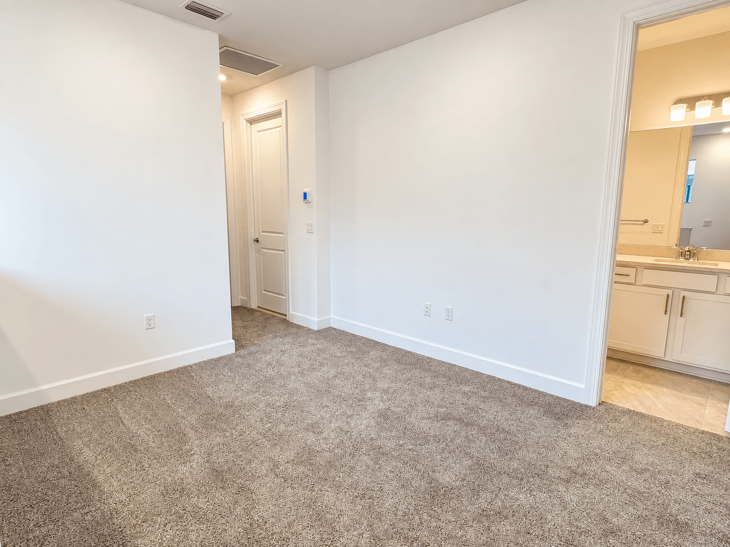 Stuart Townhome: 7790 SW Bentley Lane