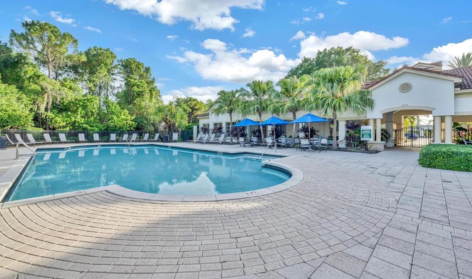 Stuart Townhome: 257 SE Kitching Circle