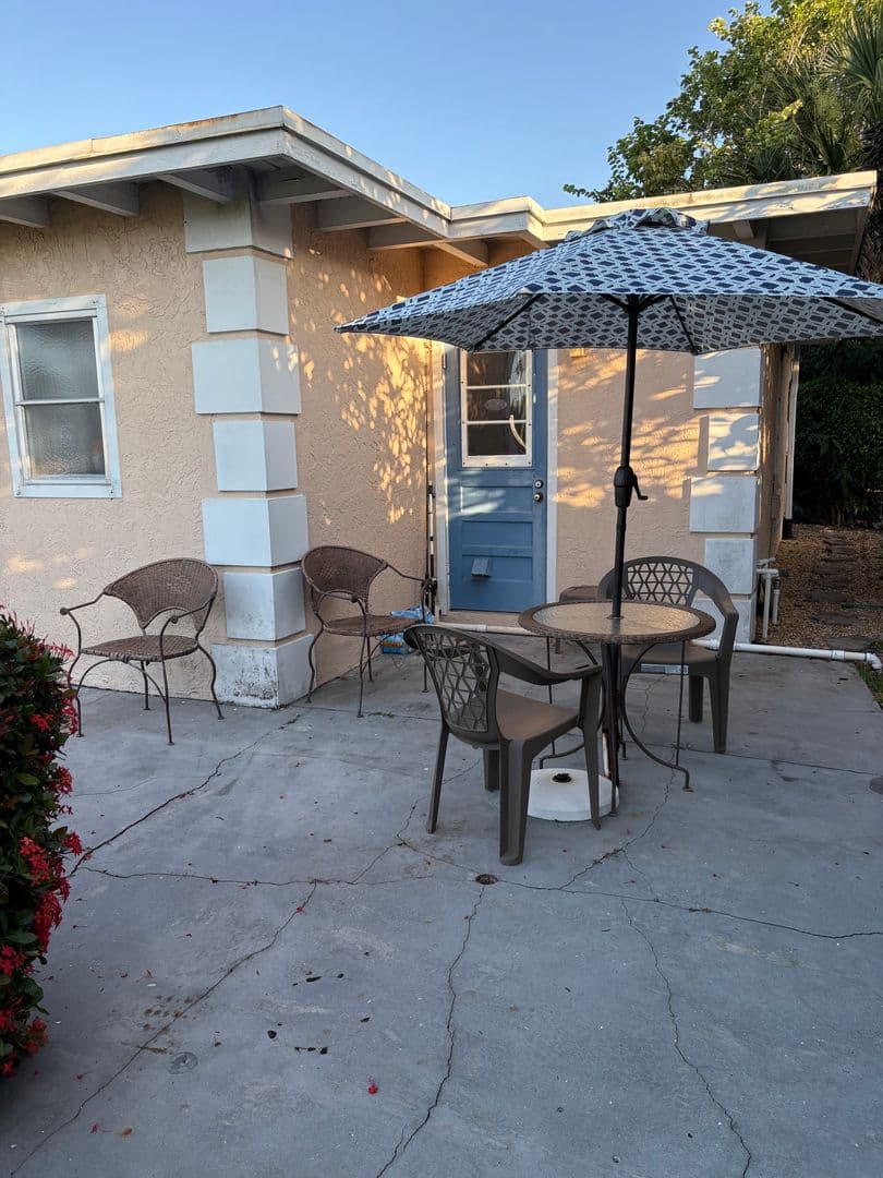 Jensen Beach Apartment: 2700 NE Indian River Drive