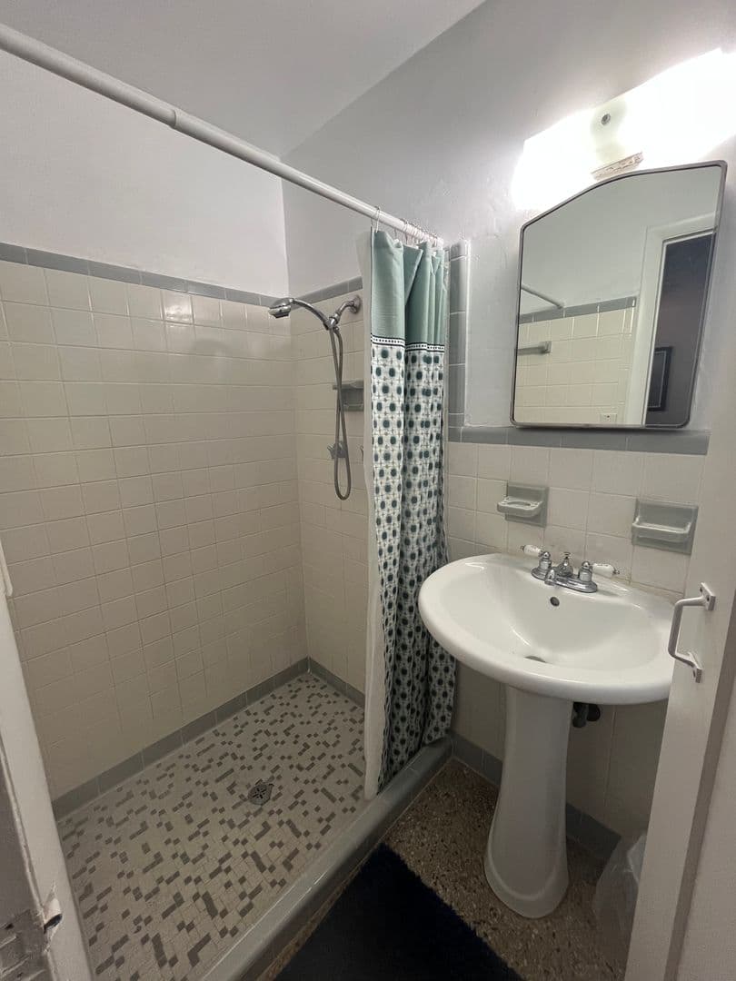 Jensen Beach Apartment: 2680 NE Indian River Drive