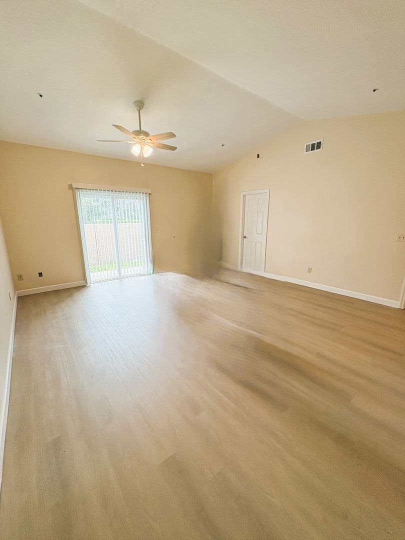 Altamonte Springs Townhome: 519 Carambola Avenue