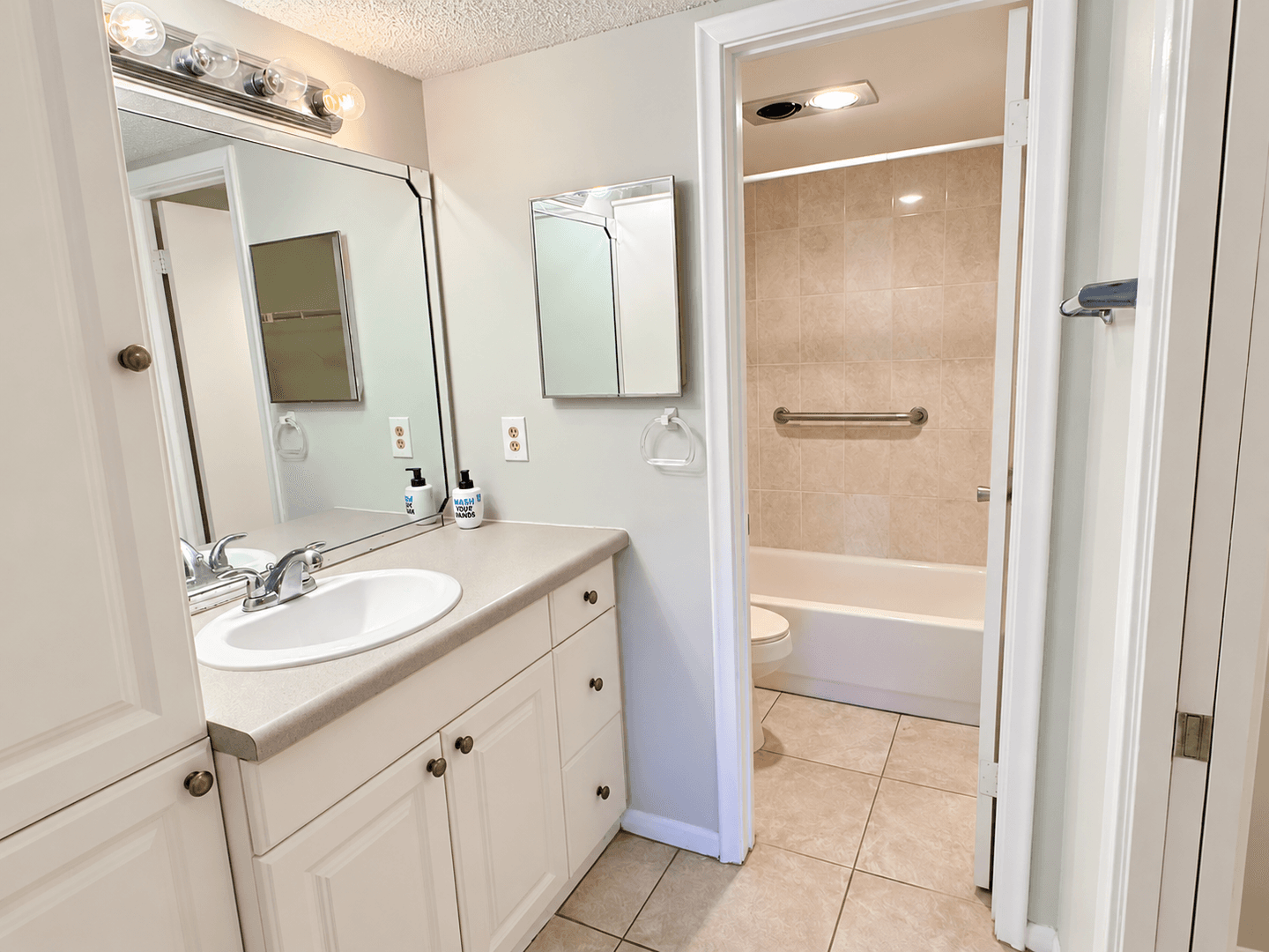 Stuart Condo: 950 S. Kanner Hwy