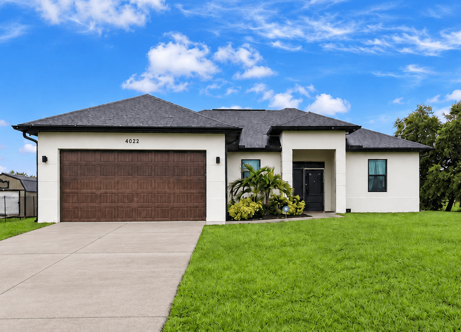 Naples House: 4022 24th Ave NE