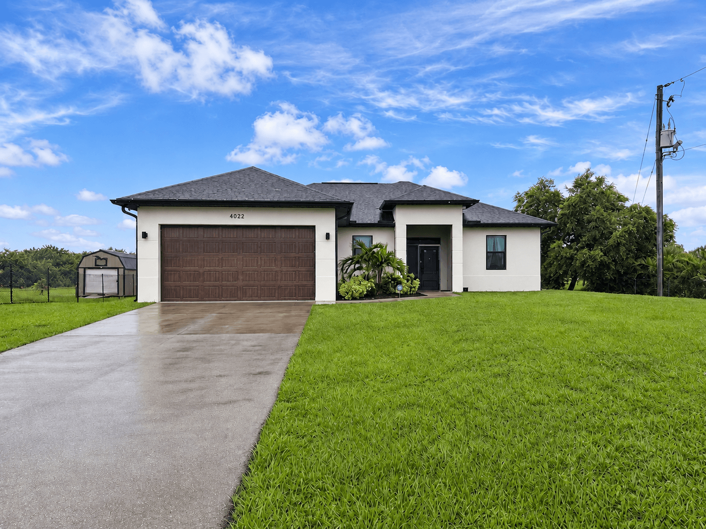 Naples House: 4022 24th Ave NE