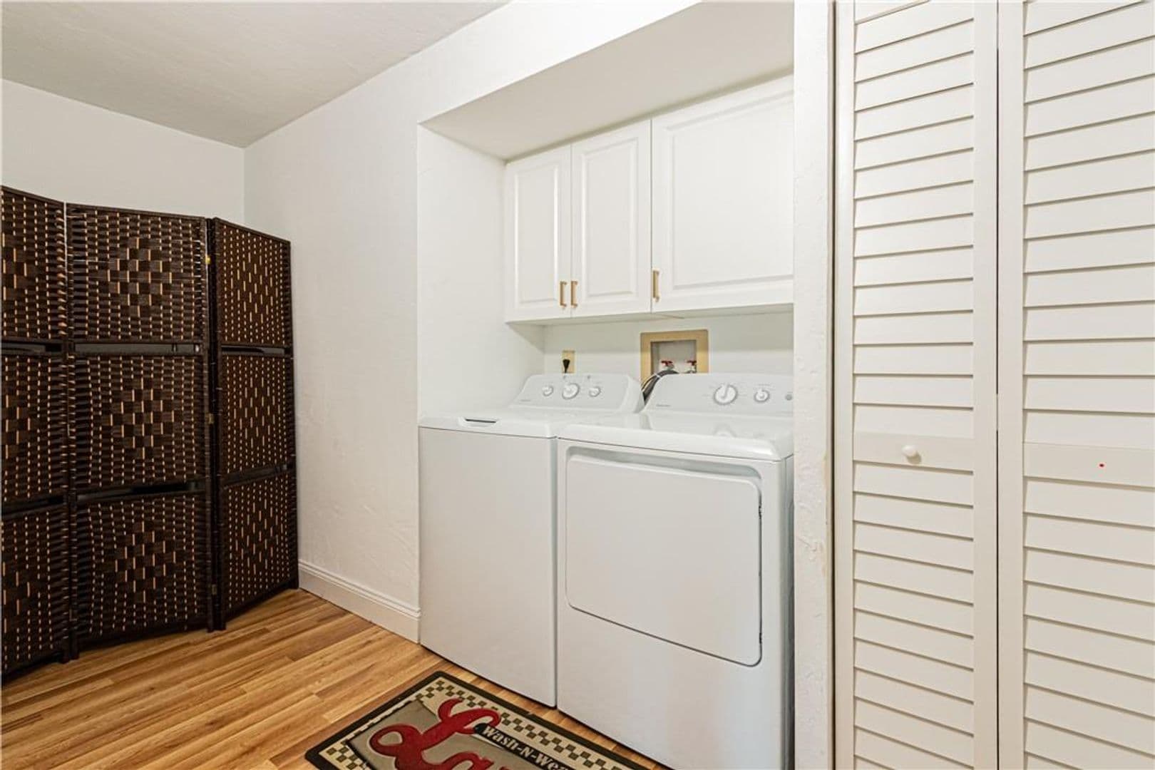 Naples House: 4031 Ice Castle Way