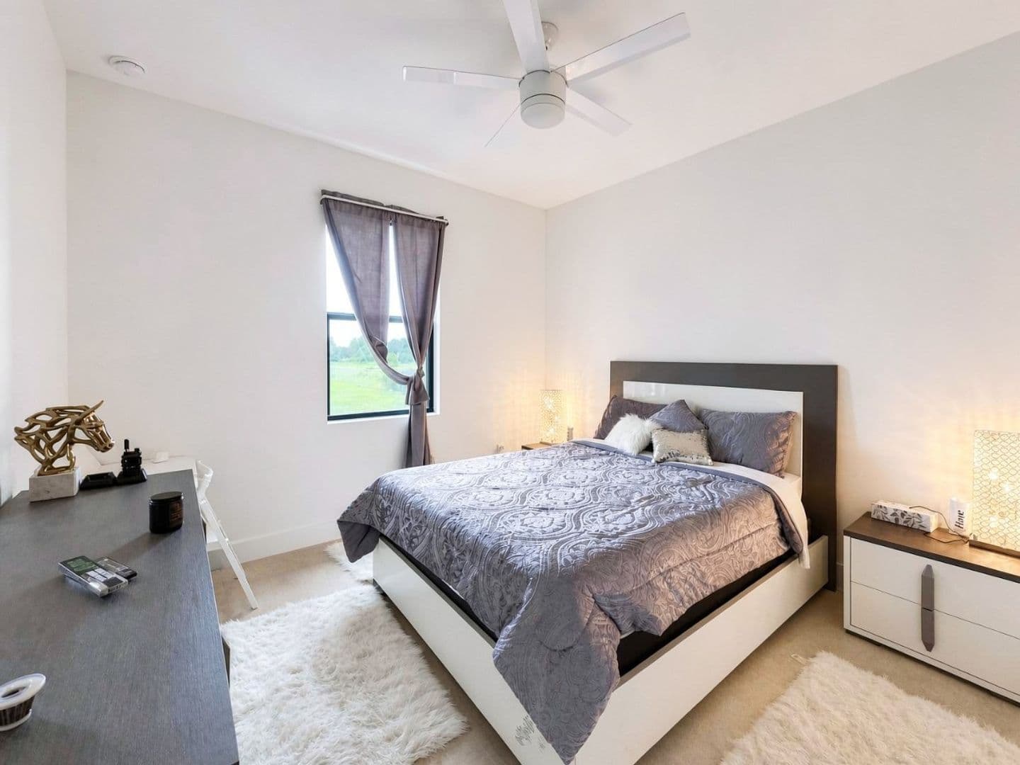 Naples House: 4022 24th Ave NE