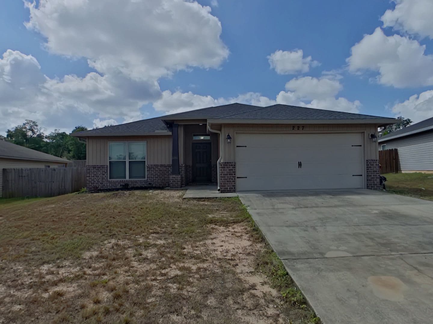 Crestview House: 227 Croft Circle