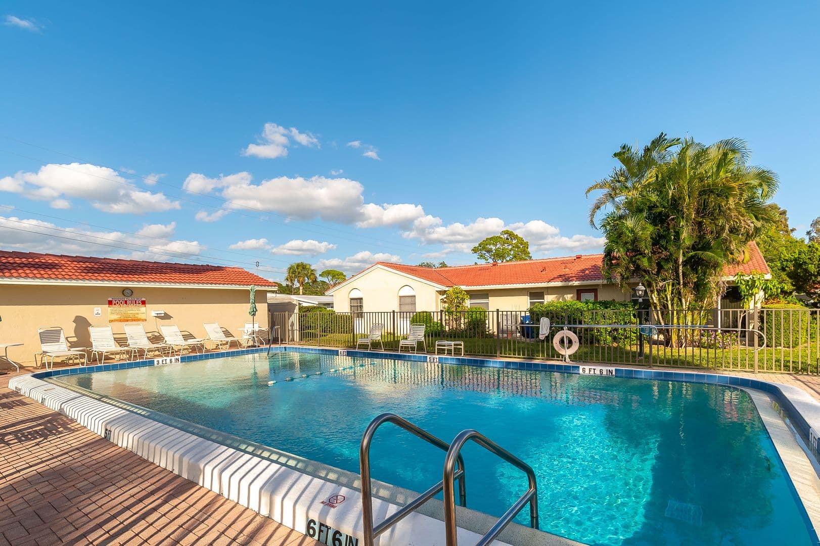 Sarasota Condo: 2169 Pueblo Circle