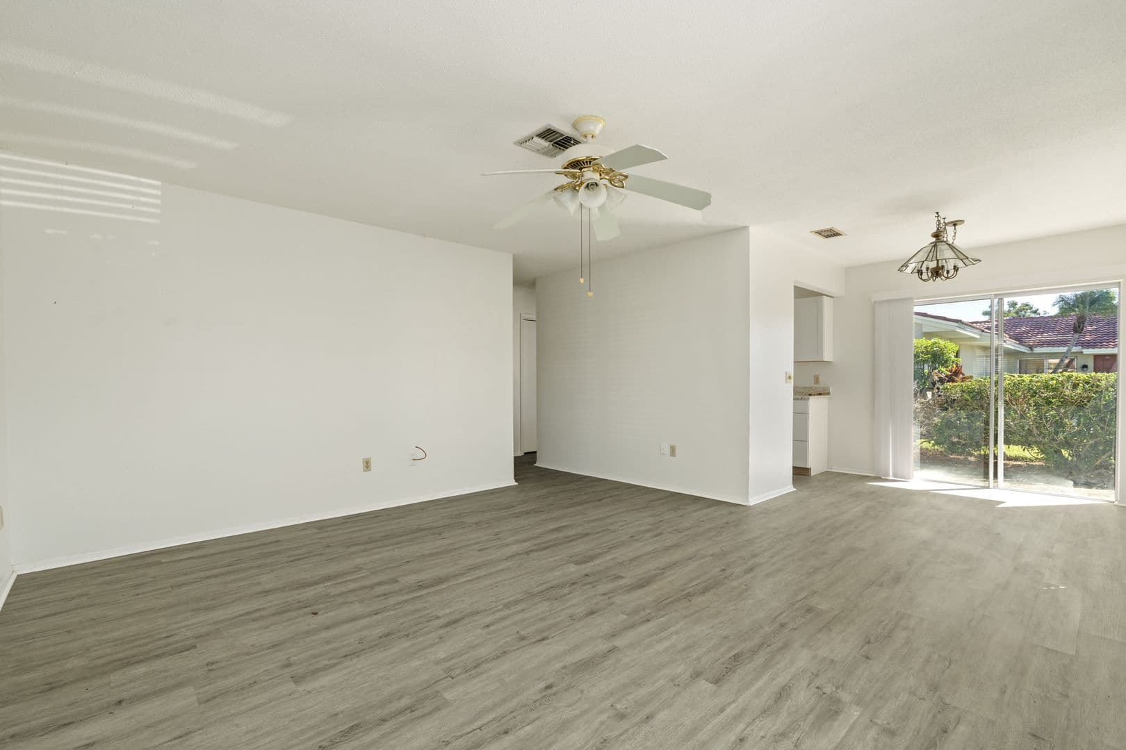 Sarasota Condo: 2161 Pueblo Cir