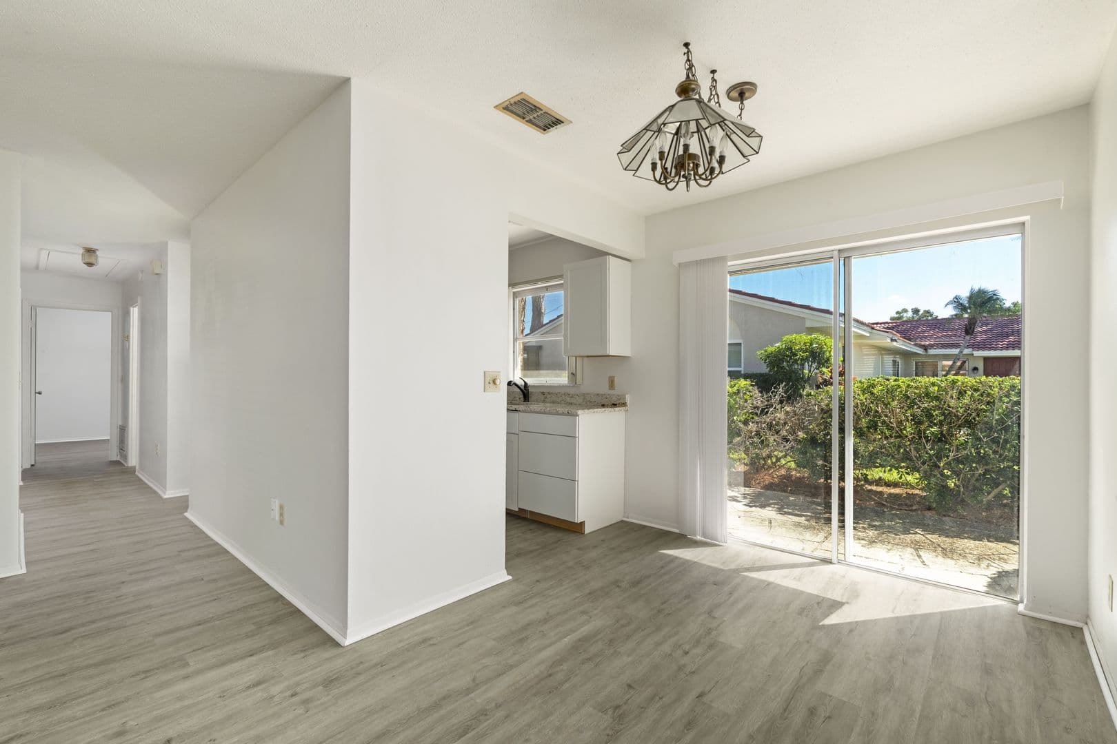 Sarasota Condo: 2161 Pueblo Cir