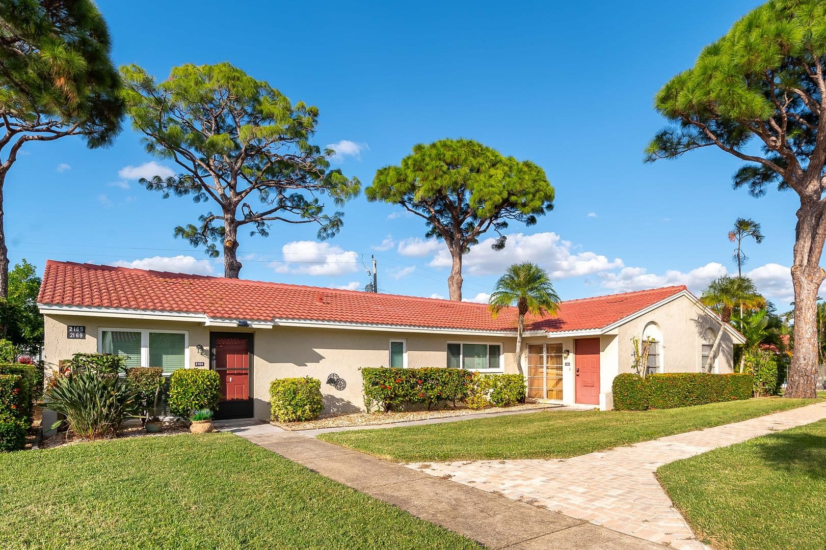 Sarasota Condo: 2169 Pueblo Circle