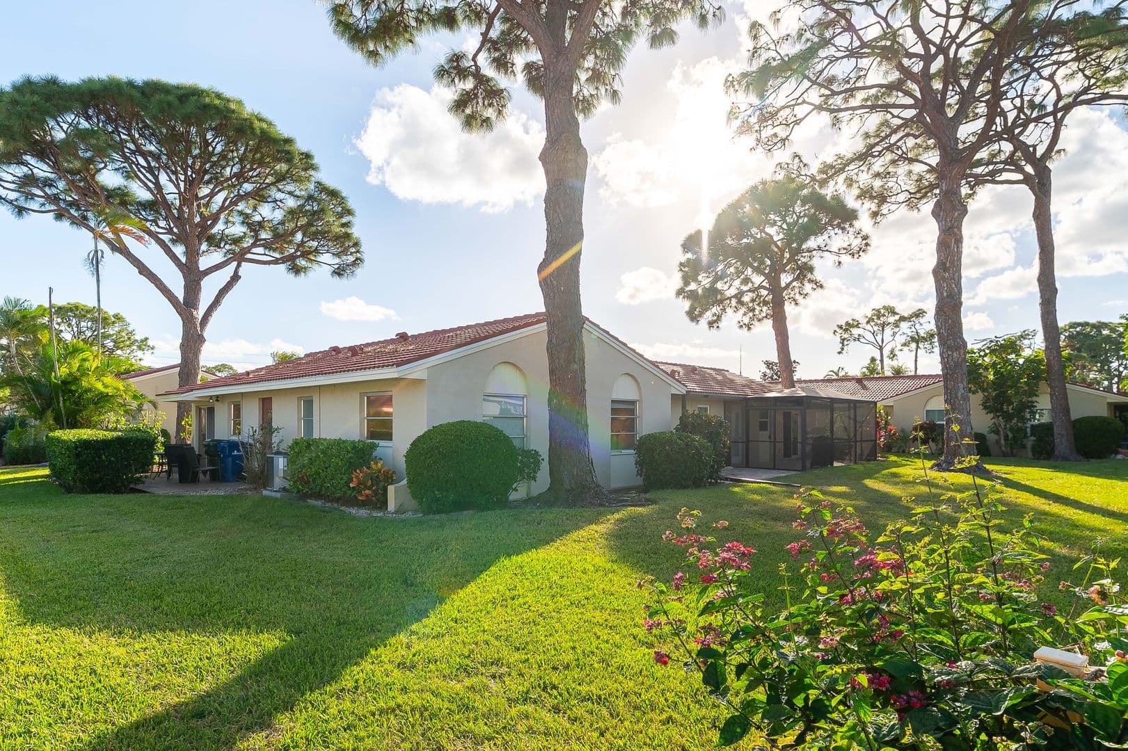 Sarasota Condo: 2169 Pueblo Circle
